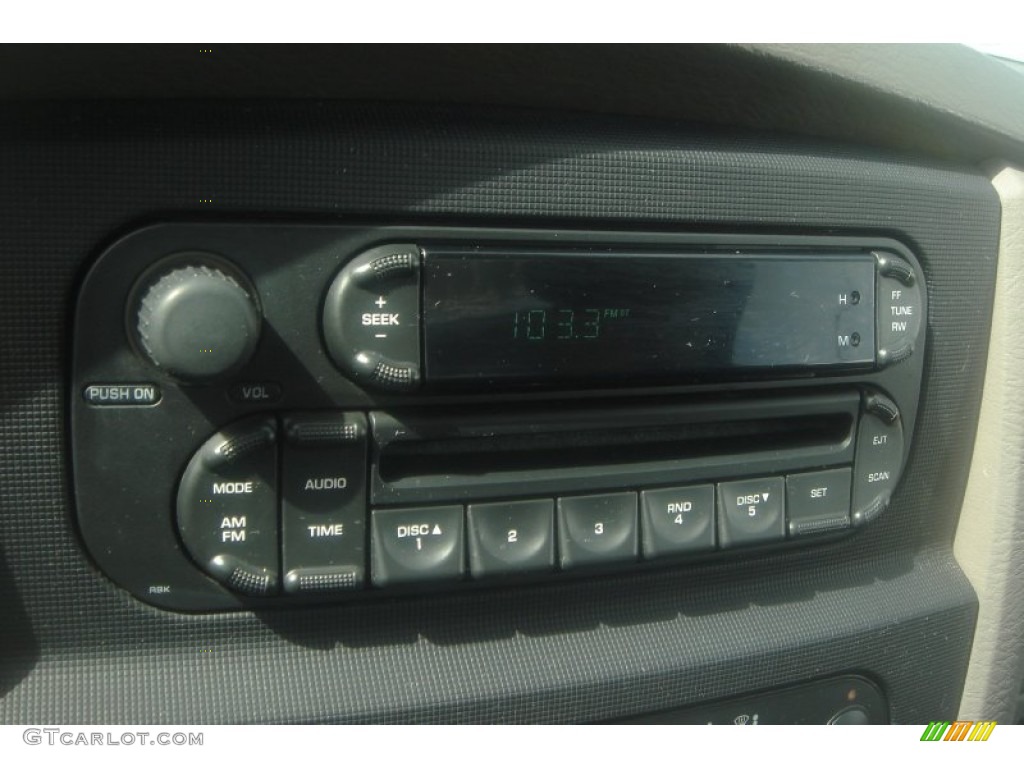 2005 Dodge Ram 3500 SLT Regular Cab 4x4 Dually Audio System Photo #81350172