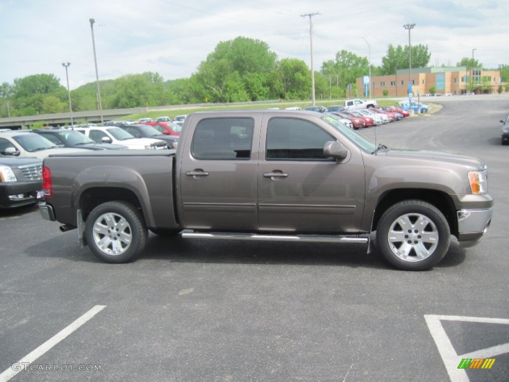 2008 Sierra 1500 SLT Crew Cab 4x4 - Medium Brown Metallic / Light Cashmere photo #3