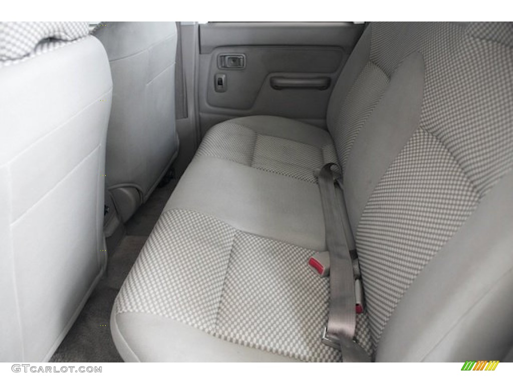 Gray Interior 2002 Nissan Frontier SE King Cab Photo #81351018