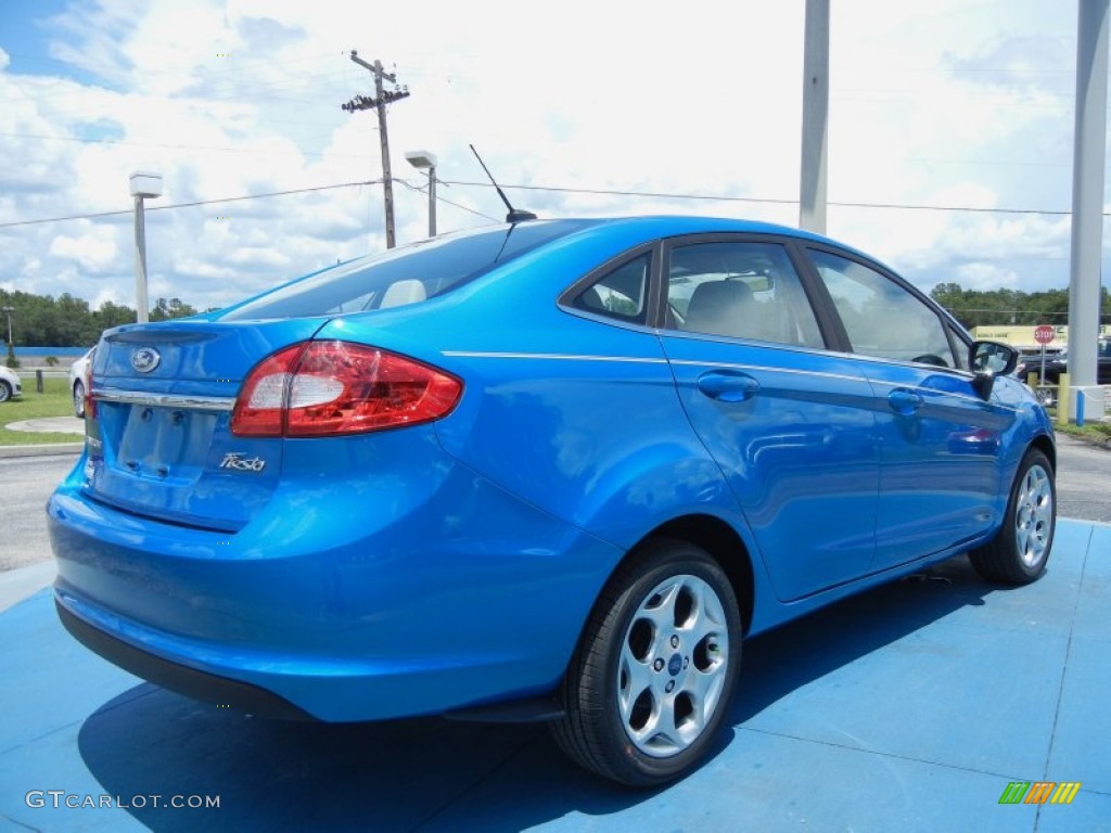 2013 Fiesta Titanium Sedan - Blue Candy / Arctic White Leather photo #3