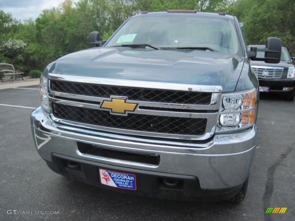 2013 Silverado 3500HD WT Regular Cab 4x4 - Blue Granite Metallic / Dark Titanium photo #2