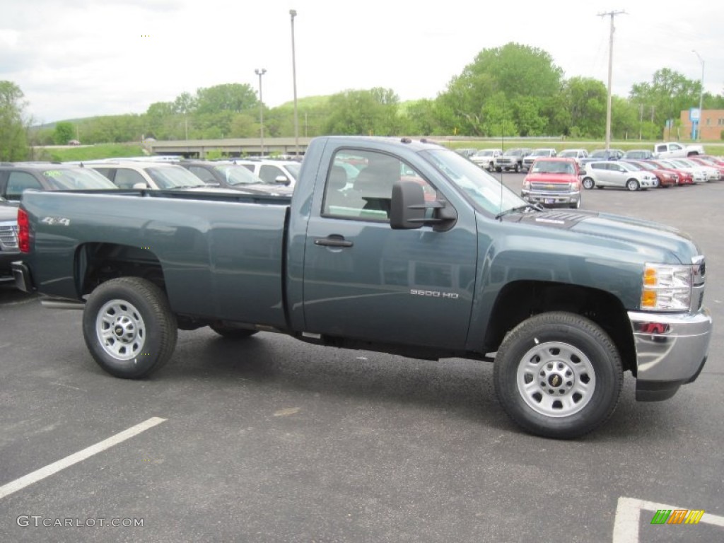 2013 Silverado 3500HD WT Regular Cab 4x4 - Blue Granite Metallic / Dark Titanium photo #3