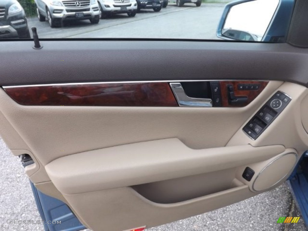 2010 Mercedes-Benz C 300 Luxury 4Matic Door Panel Photos