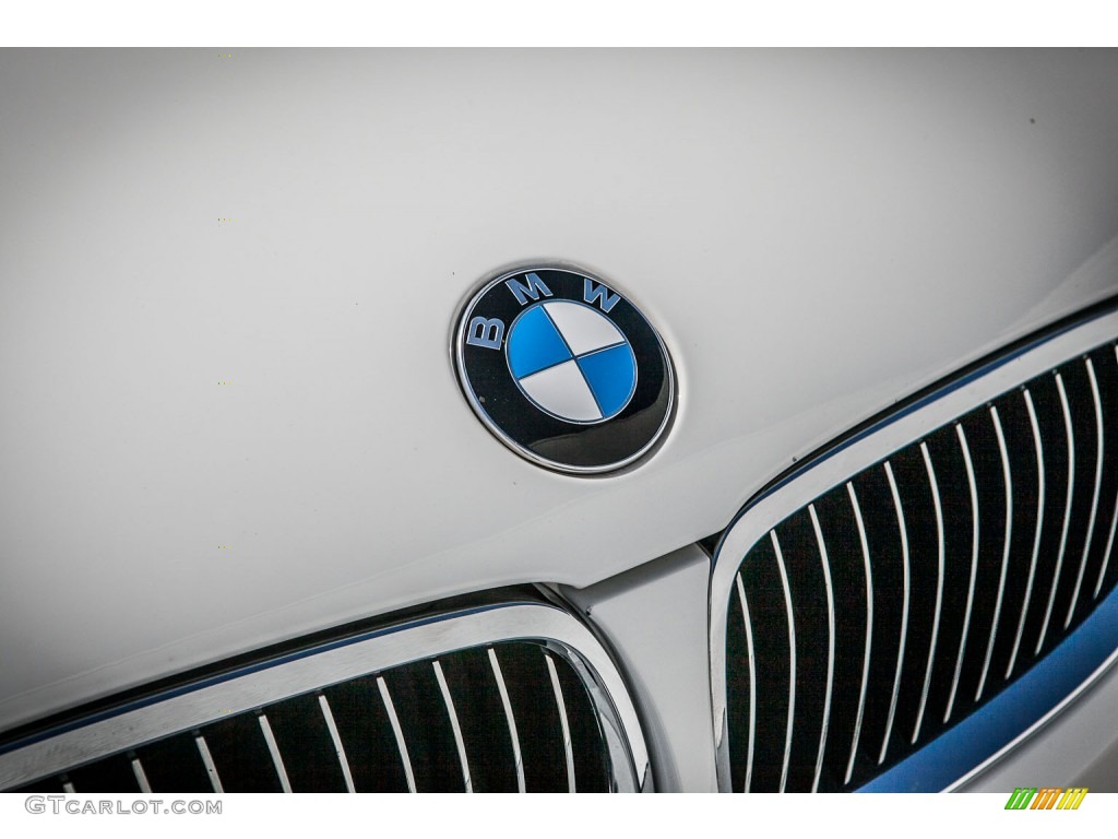 2010 3 Series 335i Convertible - Alpine White / Black photo #28