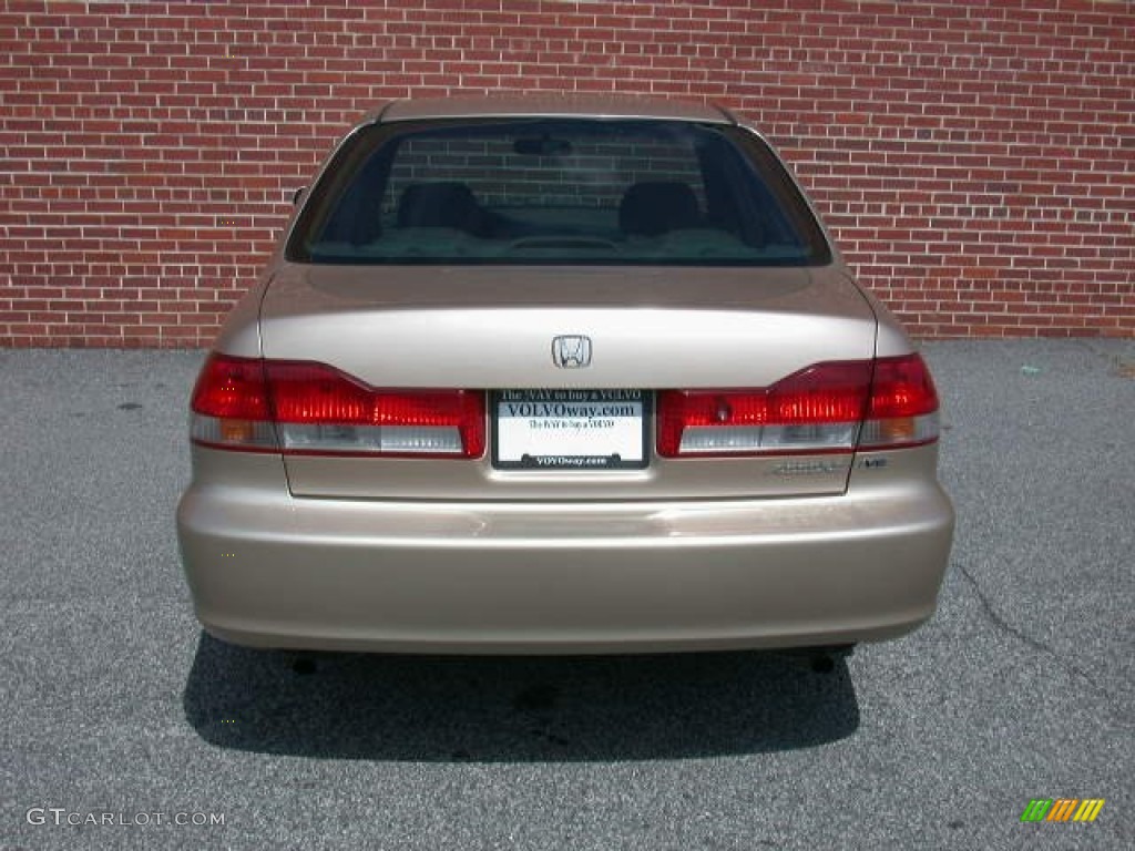 2002 Accord EX V6 Sedan - Naples Gold Metallic / Ivory photo #8