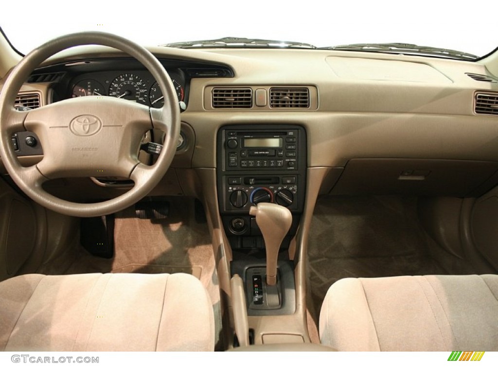 1999 Camry LE V6 - Cashmere Beige Metallic / Oak photo #21