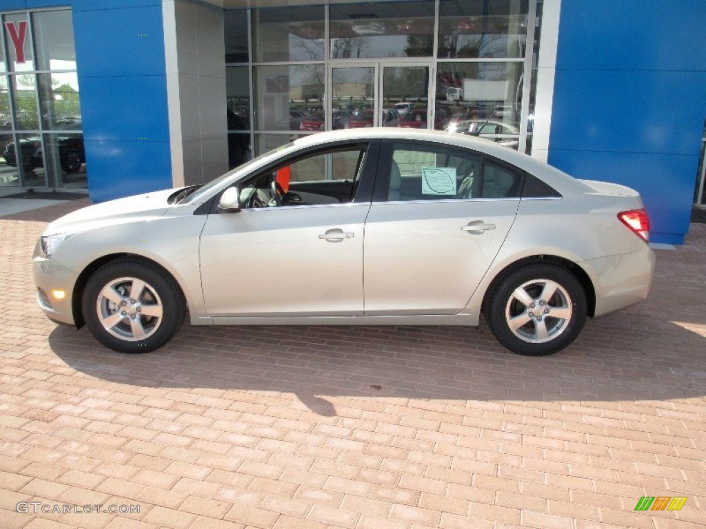 2013 Cruze LT - Champagne Silver Metallic / Medium Titanium photo #13