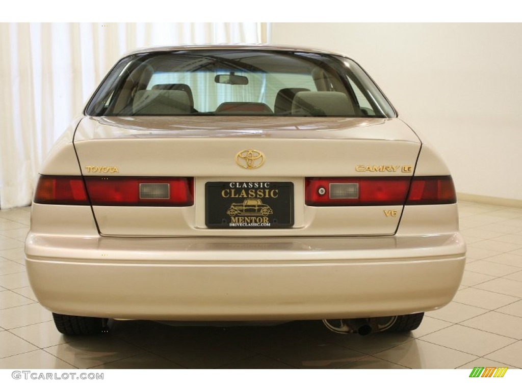 1999 Camry LE V6 - Cashmere Beige Metallic / Oak photo #23