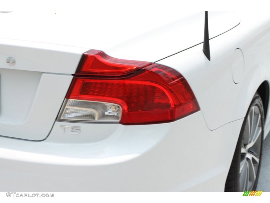 2013 C70 T5 - Ice White / Cacao/Off Black photo #13