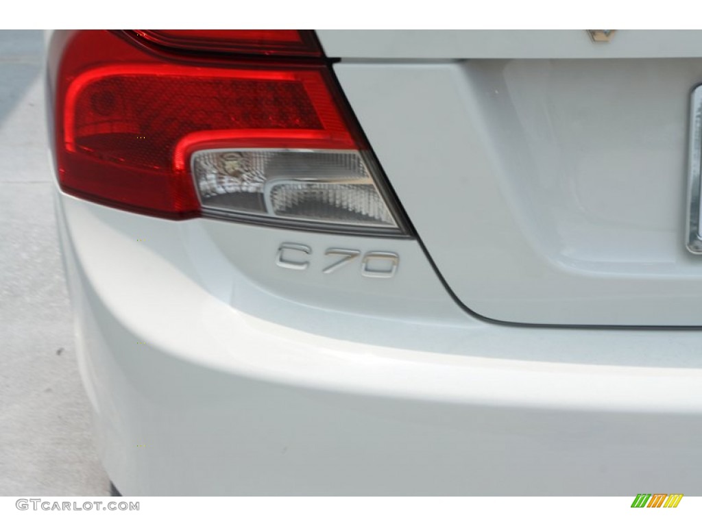 2013 C70 T5 - Ice White / Cacao/Off Black photo #15