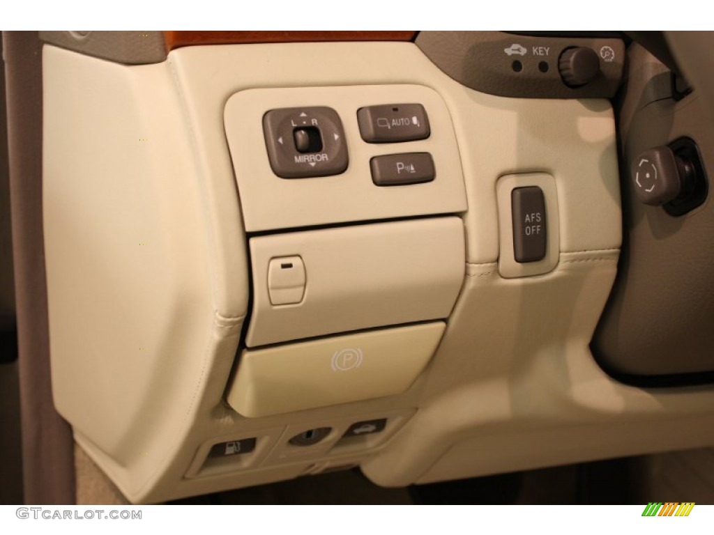 2005 Lexus LS 430 Sedan Controls Photo #81356730