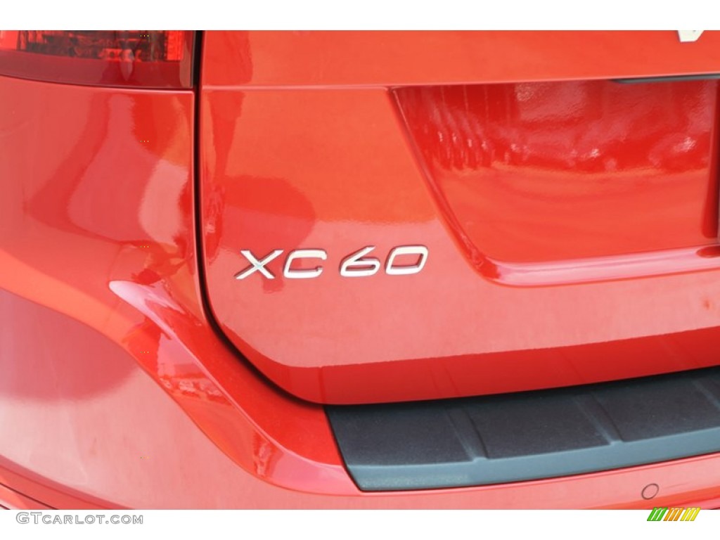 2013 Volvo XC60 T6 AWD R-Design Marks and Logos Photos