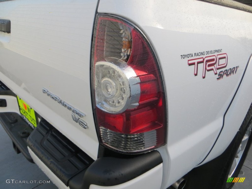 2013 Tacoma V6 TRD Sport Prerunner Double Cab - Super White / Graphite photo #18