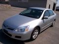 2006 Alabaster Silver Metallic Honda Accord SE Sedan  photo #1