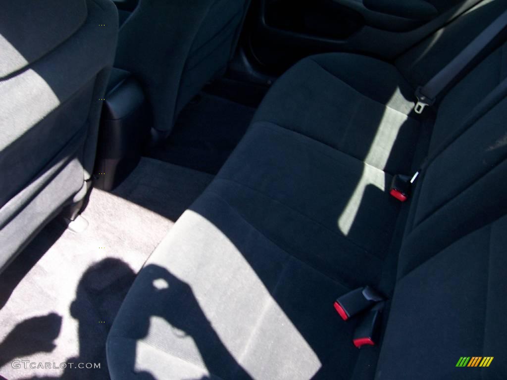 2006 Accord SE Sedan - Alabaster Silver Metallic / Gray photo #3