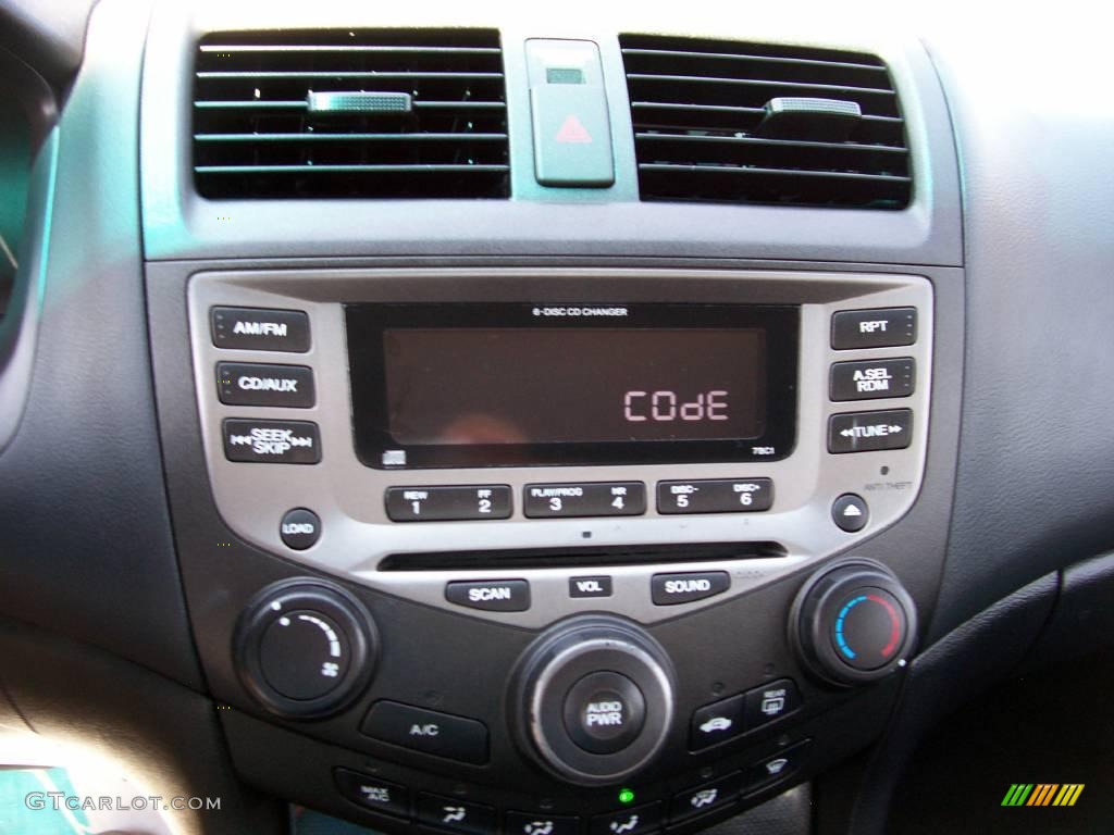 2006 Accord SE Sedan - Alabaster Silver Metallic / Gray photo #6