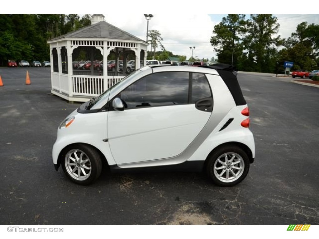 Crystal White 2009 Smart fortwo passion cabriolet Exterior Photo #81360056
