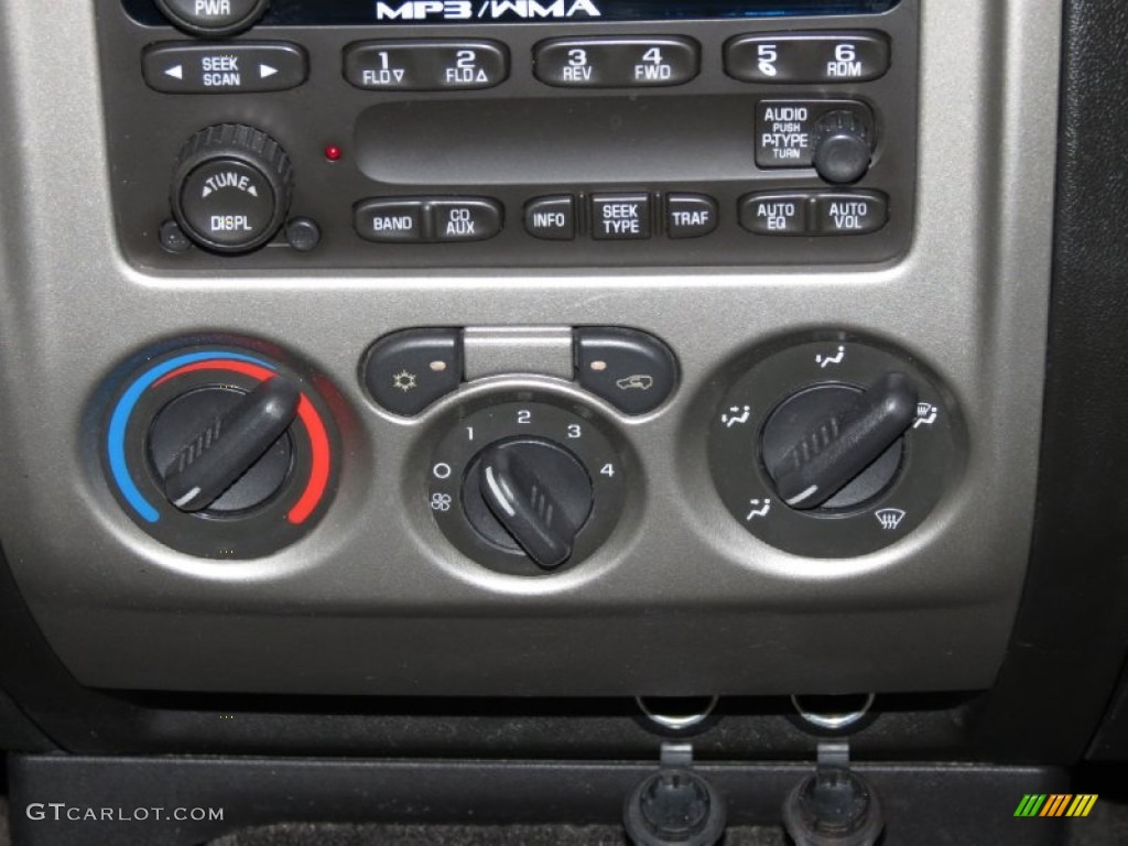 2007 GMC Canyon SLE Crew Cab Controls Photos