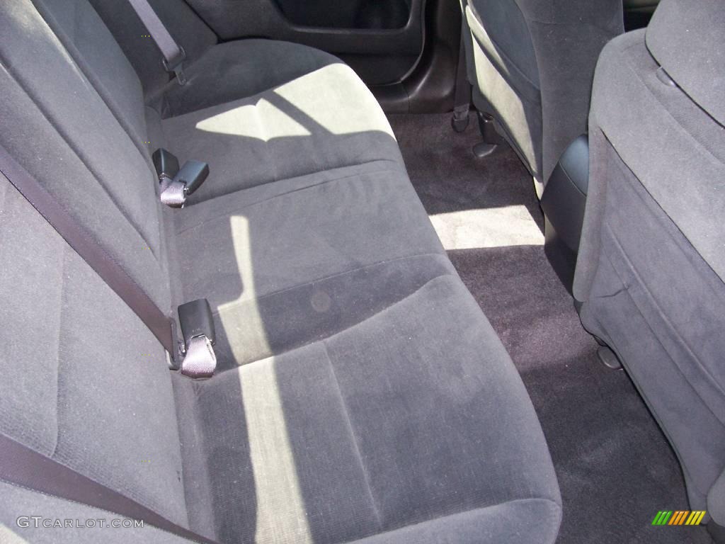 2006 Accord SE Sedan - Alabaster Silver Metallic / Gray photo #21