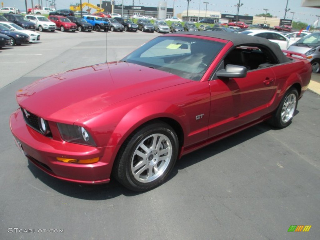 2005 Mustang GT Premium Convertible - Redfire Metallic / Dark Charcoal photo #11