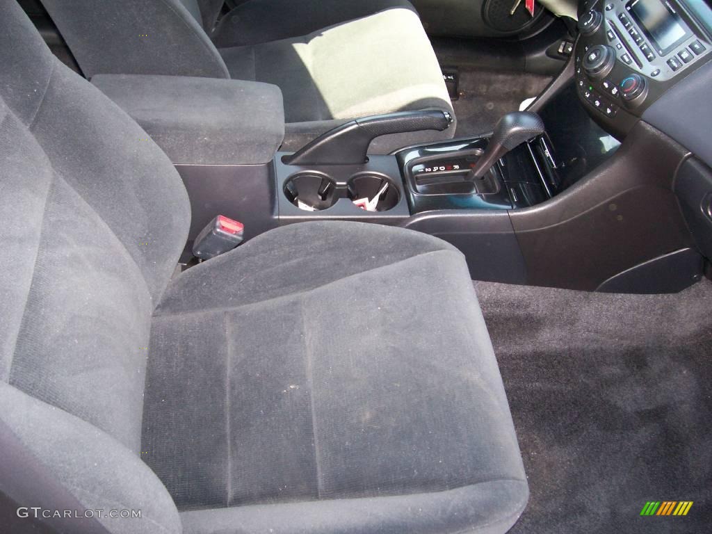 2006 Accord SE Sedan - Alabaster Silver Metallic / Gray photo #23