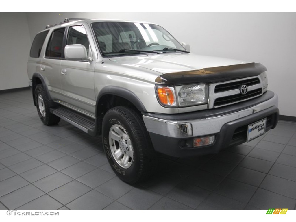 1999 4Runner SR5 - Millennium Silver Metallic / Oak photo #1