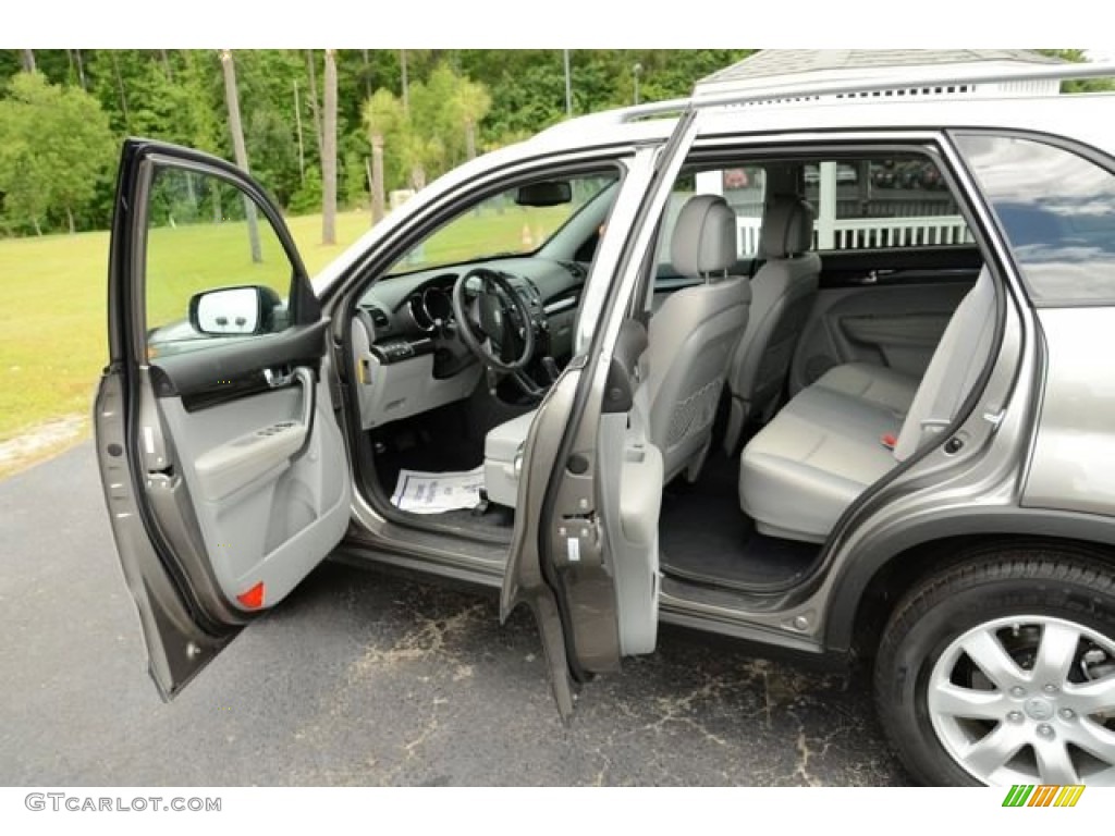 2012 Sorento LX - Titanium Silver / Gray photo #11