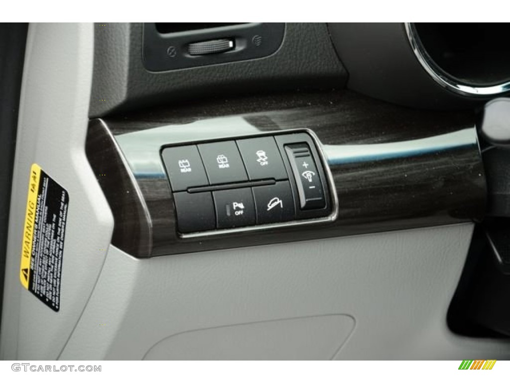 2012 Sorento LX - Titanium Silver / Gray photo #21