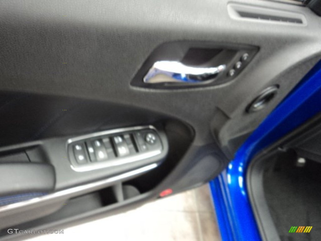 2013 Charger R/T Daytona - Daytona Blue Pearl / Daytona Edition Black/Blue photo #12