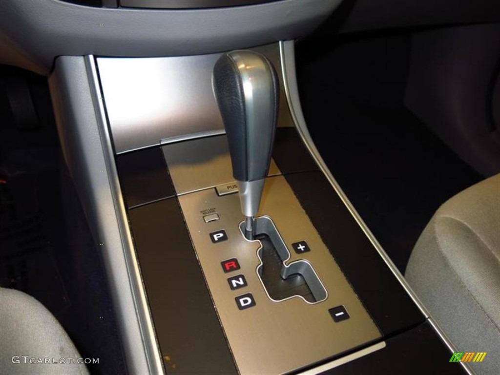 2011 Hyundai Veracruz GLS Transmission Photos