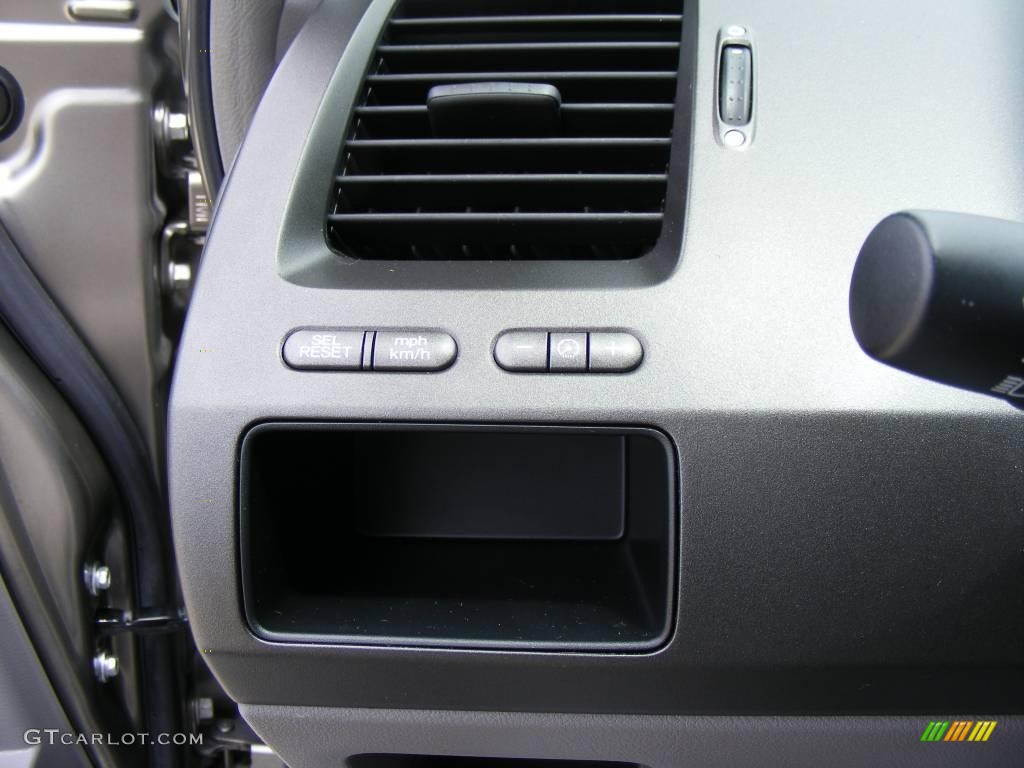 2006 Civic LX Sedan - Galaxy Gray Metallic / Gray photo #47
