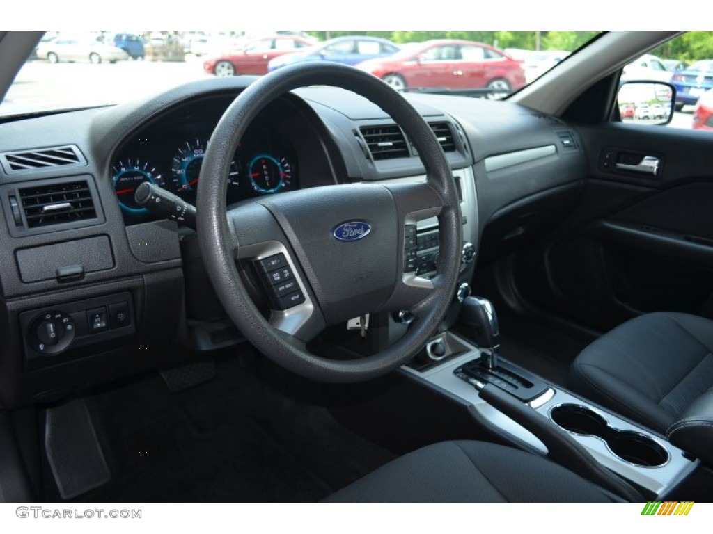 2012 Fusion SE - Sterling Grey Metallic / Charcoal Black photo #11