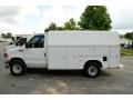 Oxford White 2004 Ford E Series Cutaway E350 Commercial Utility Truck Exterior