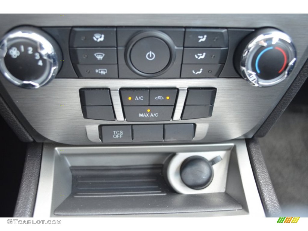 2012 Fusion SE - Sterling Grey Metallic / Charcoal Black photo #26