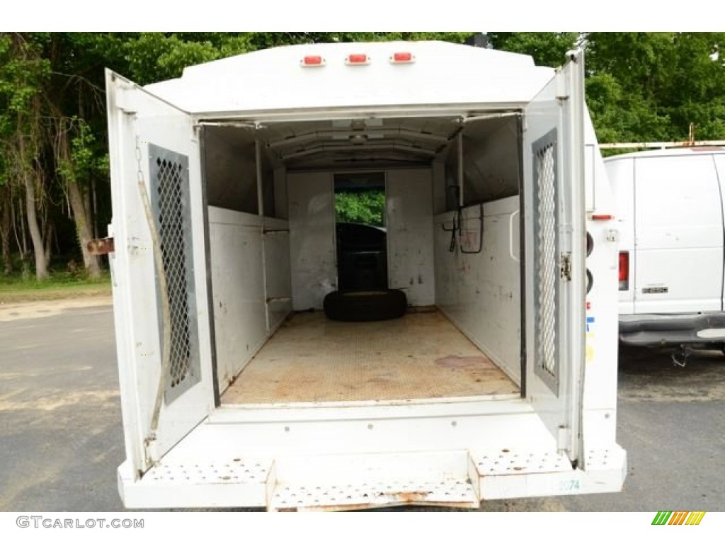 2004 Ford E Series Cutaway E350 Commercial Utility Truck Trunk Photo #81365213