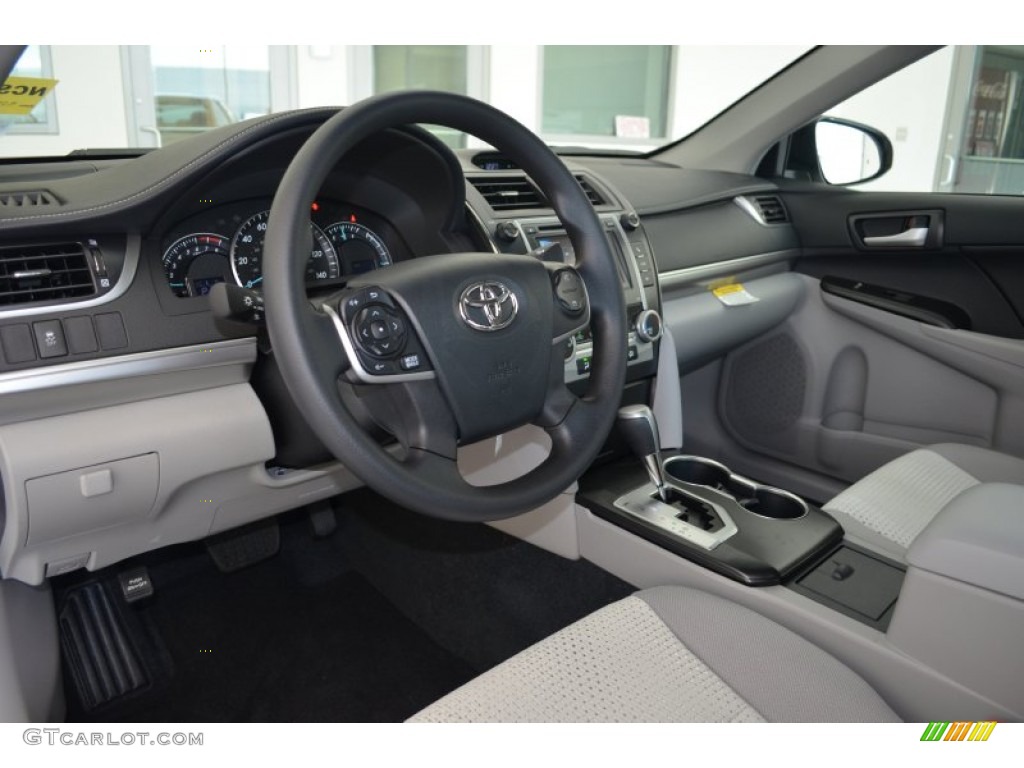 2013 Camry LE - Classic Silver Metallic / Ash photo #6