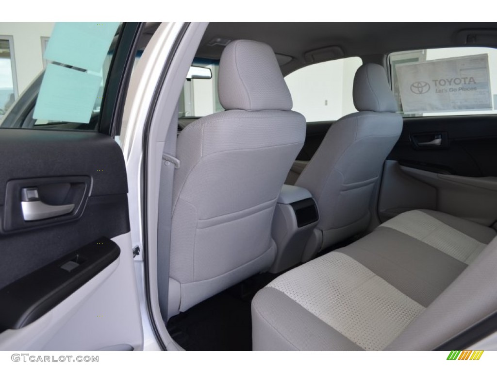 2013 Camry LE - Classic Silver Metallic / Ash photo #7