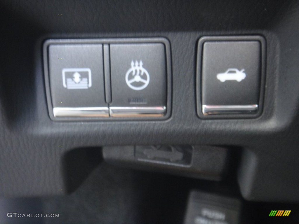 2011 Infiniti M 37 Sedan Controls Photo #81366620