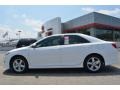 Super White - Camry SE Photo No. 2