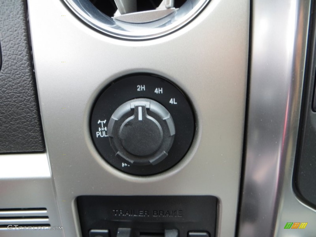 2013 Ford F150 FX4 SuperCrew 4x4 Controls Photo #81367876