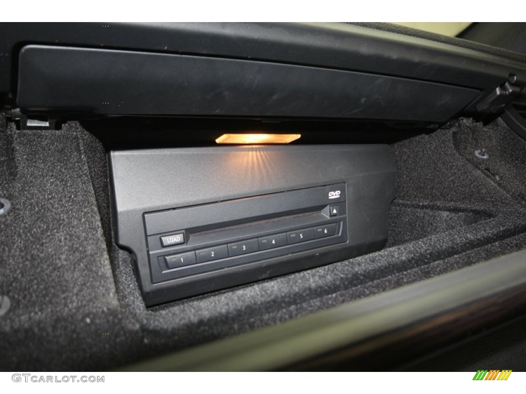 2008 BMW X5 4.8i Audio System Photos