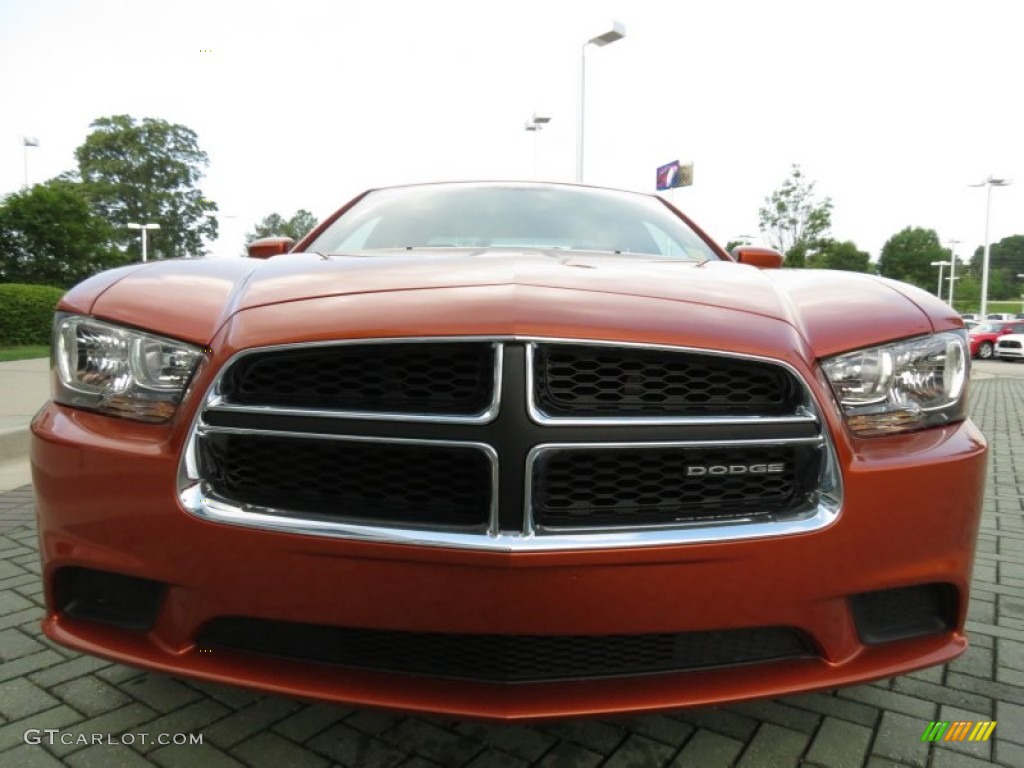 2011 Charger SE - Toxic Orange Pearl / Black photo #8
