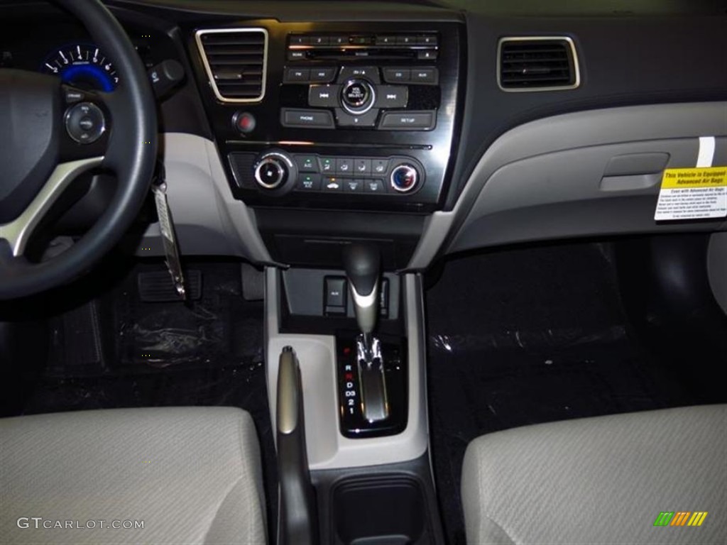 2013 Civic LX Sedan - Polished Metal Metallic / Gray photo #6