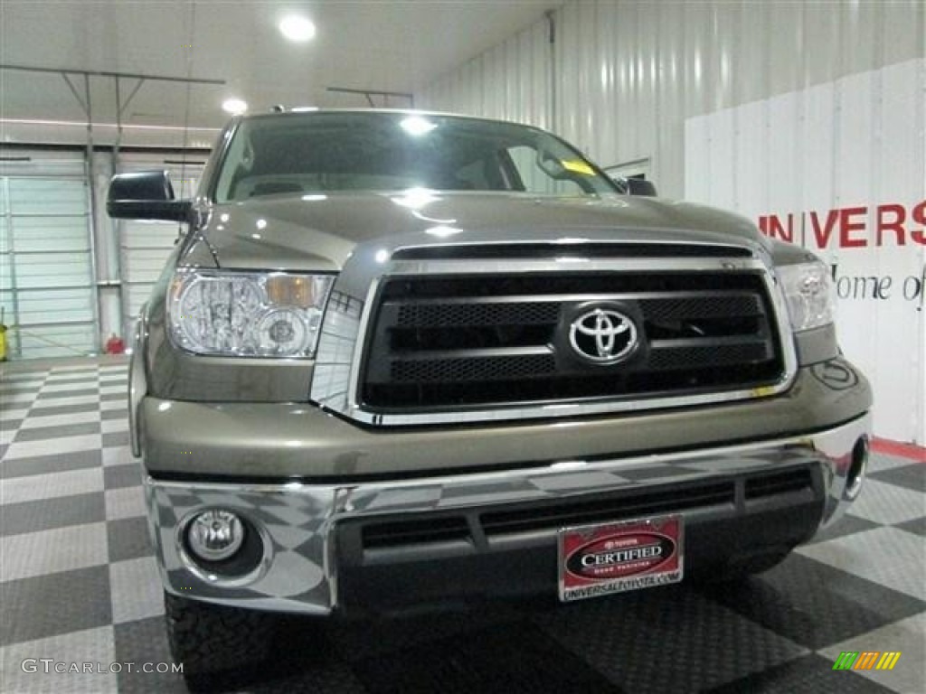 2012 Tundra CrewMax 4x4 - Pyrite Mica / Graphite photo #2