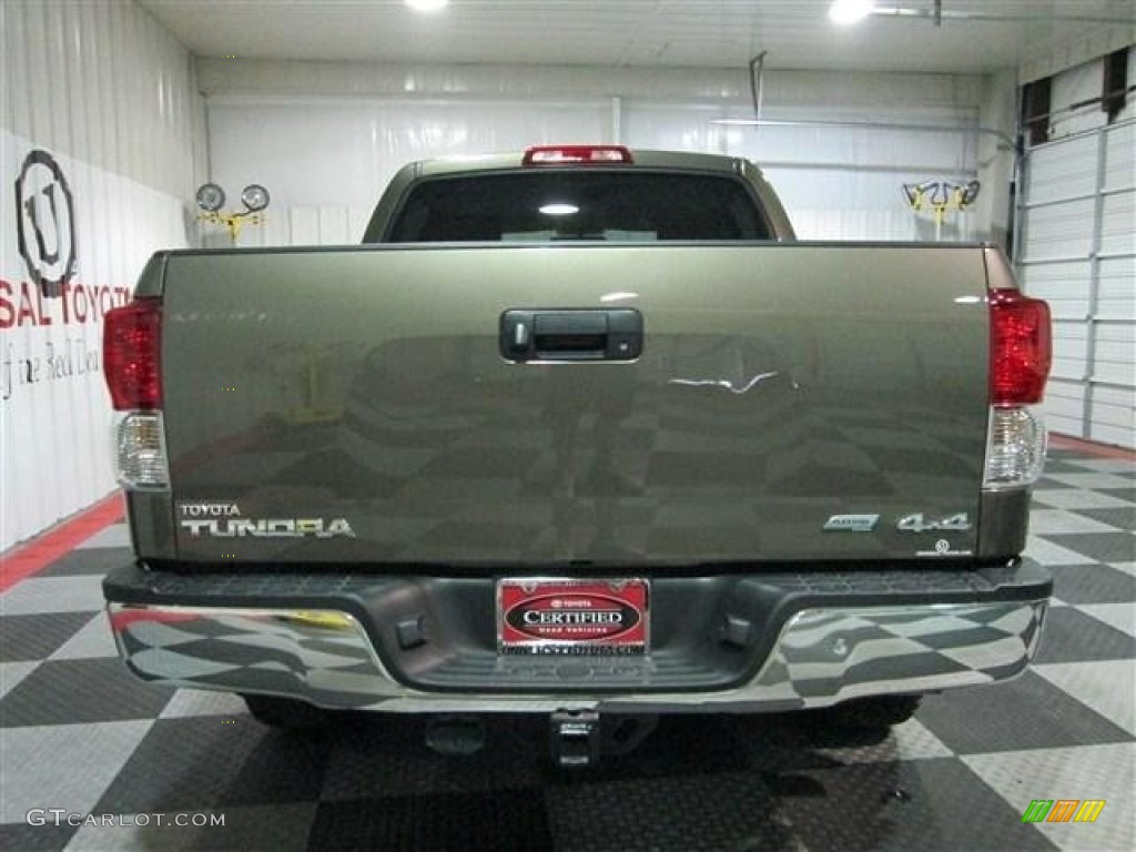 2012 Tundra CrewMax 4x4 - Pyrite Mica / Graphite photo #6