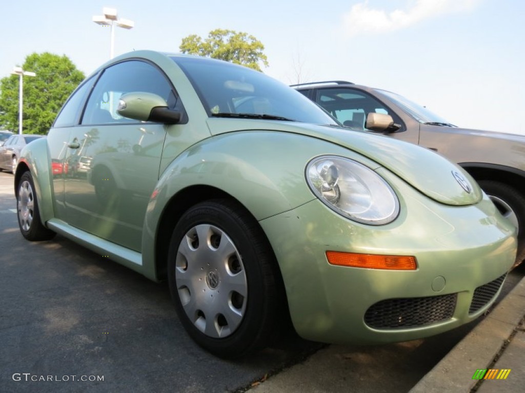 2010 New Beetle 2.5 Coupe - Gecko Green Metallic / Black photo #4