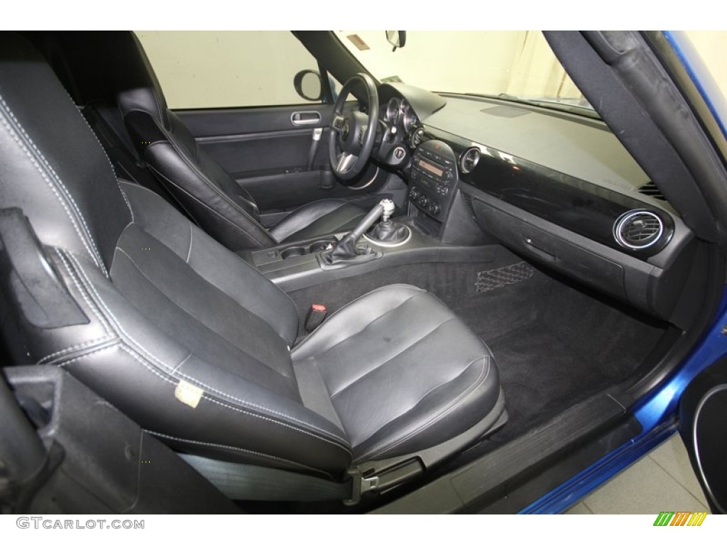 Black Interior 2006 Mazda MX-5 Miata Sport Roadster Photo #81369597