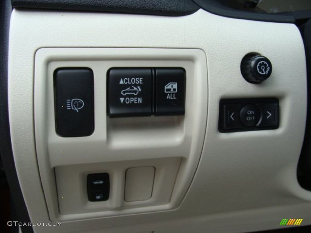 2011 Lexus IS 250C Convertible Controls Photo #81370494