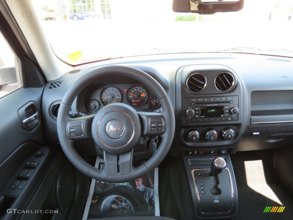 2014 Jeep Patriot Latitude Dark Slate Gray Dashboard Photo #81370557