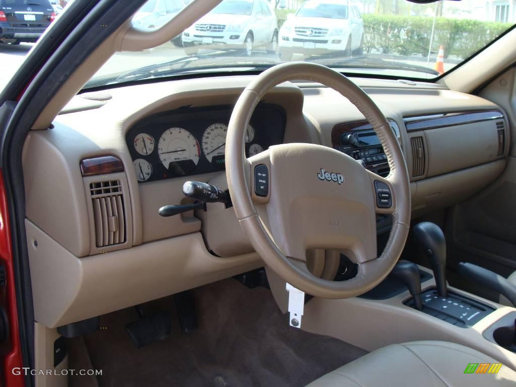 2004 Grand Cherokee Limited 4x4 - Inferno Red Pearl / Sandstone photo #9